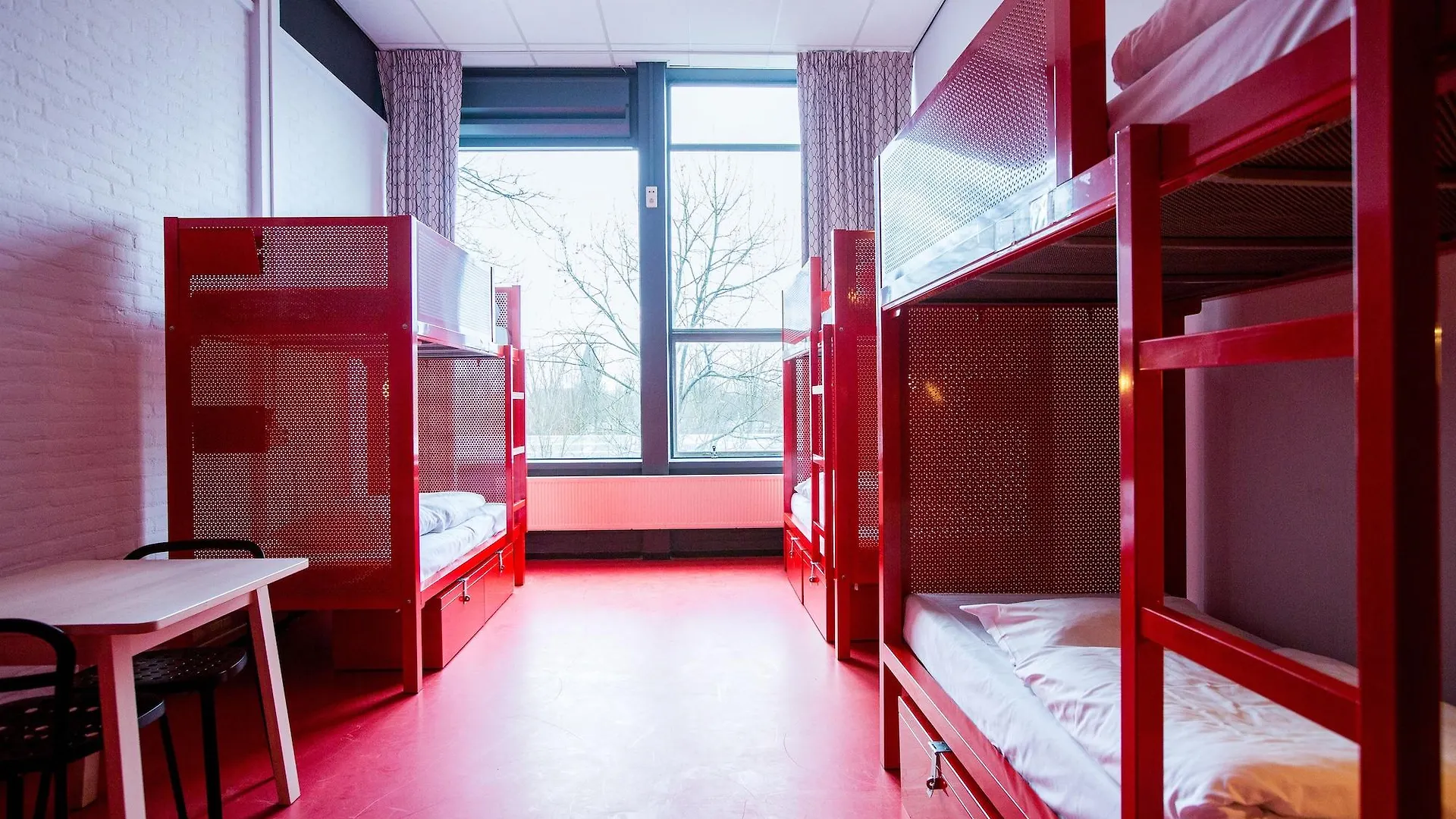Wow Amsterdam Hostel