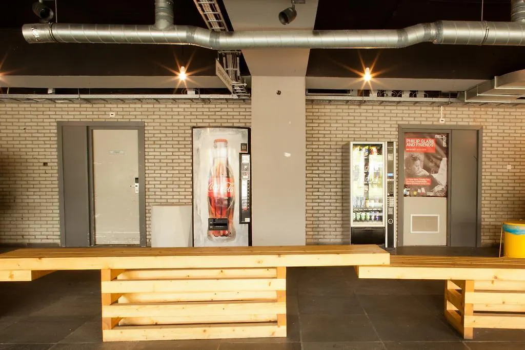 Wow Amsterdam Hostel